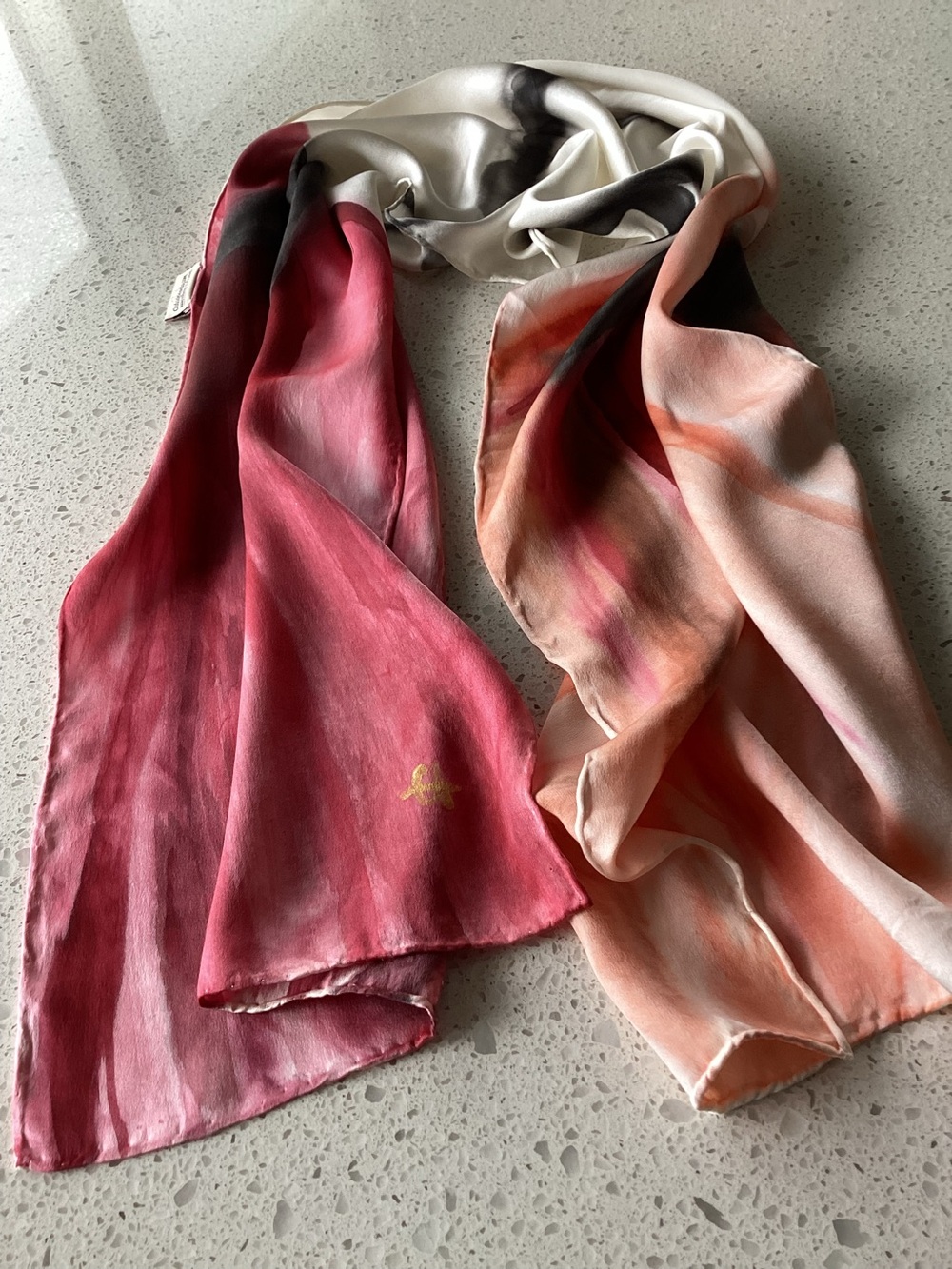 Irish hand painted in Ireland. 100% heavy silk.NWOT